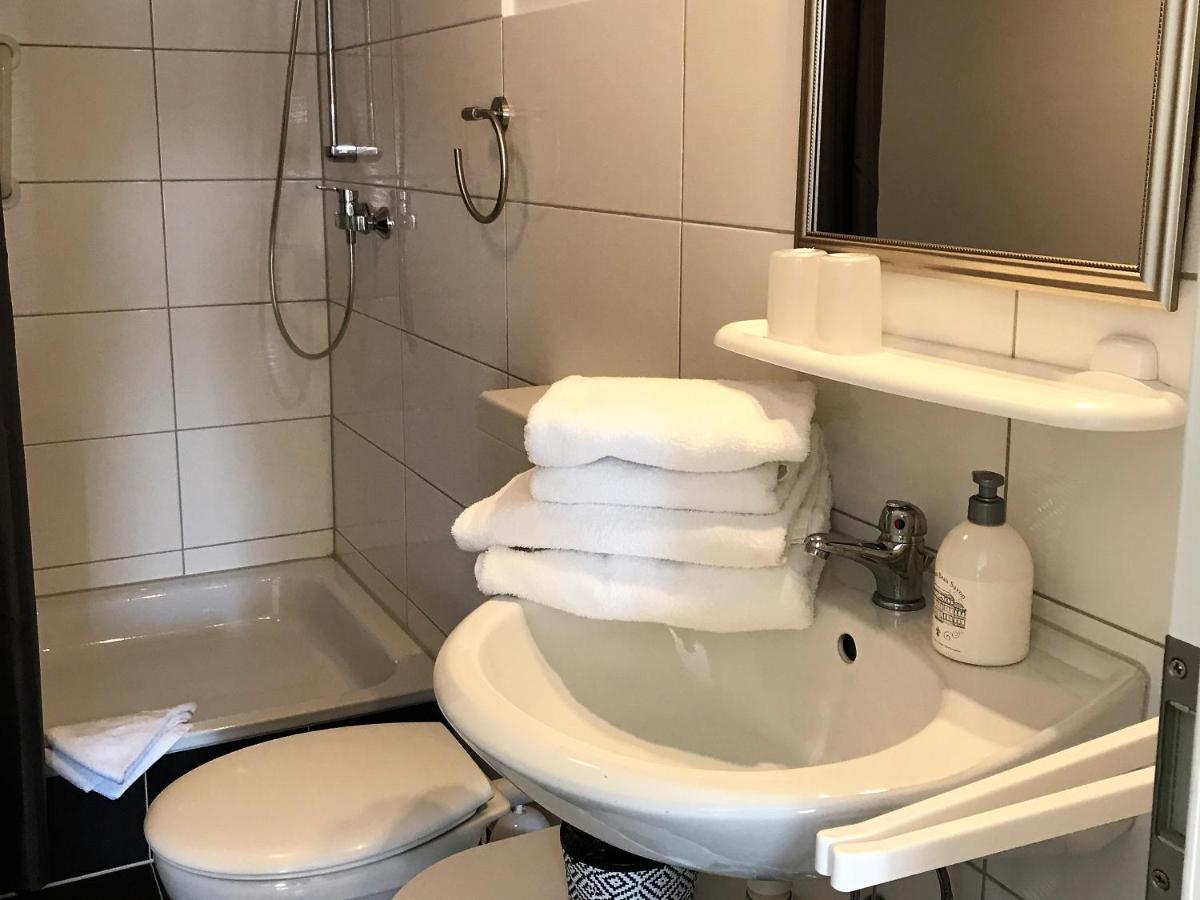 Hotel Haus Am Burggraben Hinte Habitación foto